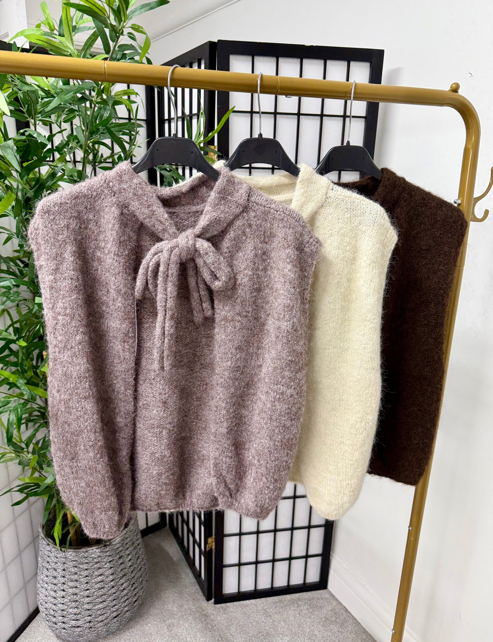 Tie-Neck Knitted Sleeveless Jumper – Sizes 8–14 Mauve