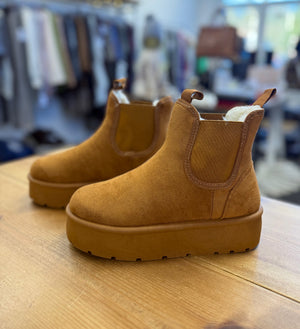 Parissa Flatform Boots