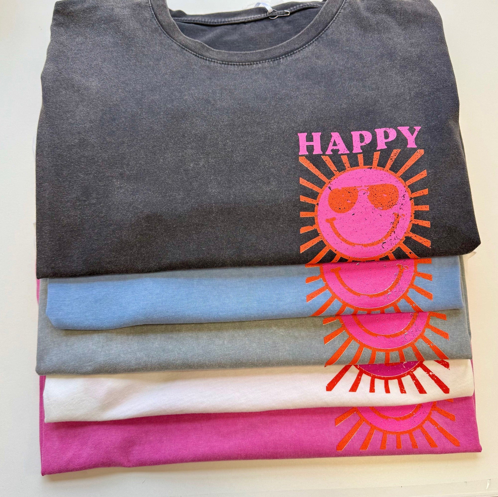 The Maya Retro Boyfriend Fit 'Happy' Graphic T-Shirt - One Size (Fits 8-14) Black - Susie's Boutique