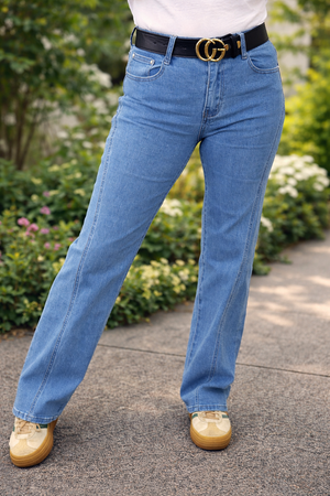 Blake High-Waisted Straight Leg Jeans W/Scuplting Seam