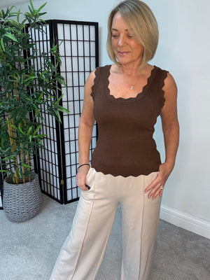 Lurex Scalloped Edge Ribbed Vest Top – Chocolate