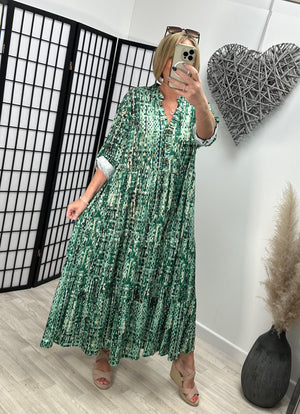 Avril Slinky Smock Curve Maxi Dress 18-26 Green - Susie's Boutique