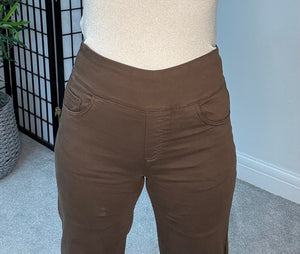 Tocada Straight Leg Pull On Jeans – Chocolate