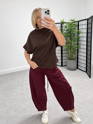 Remi Plain Barrel Trousers – Burgundy