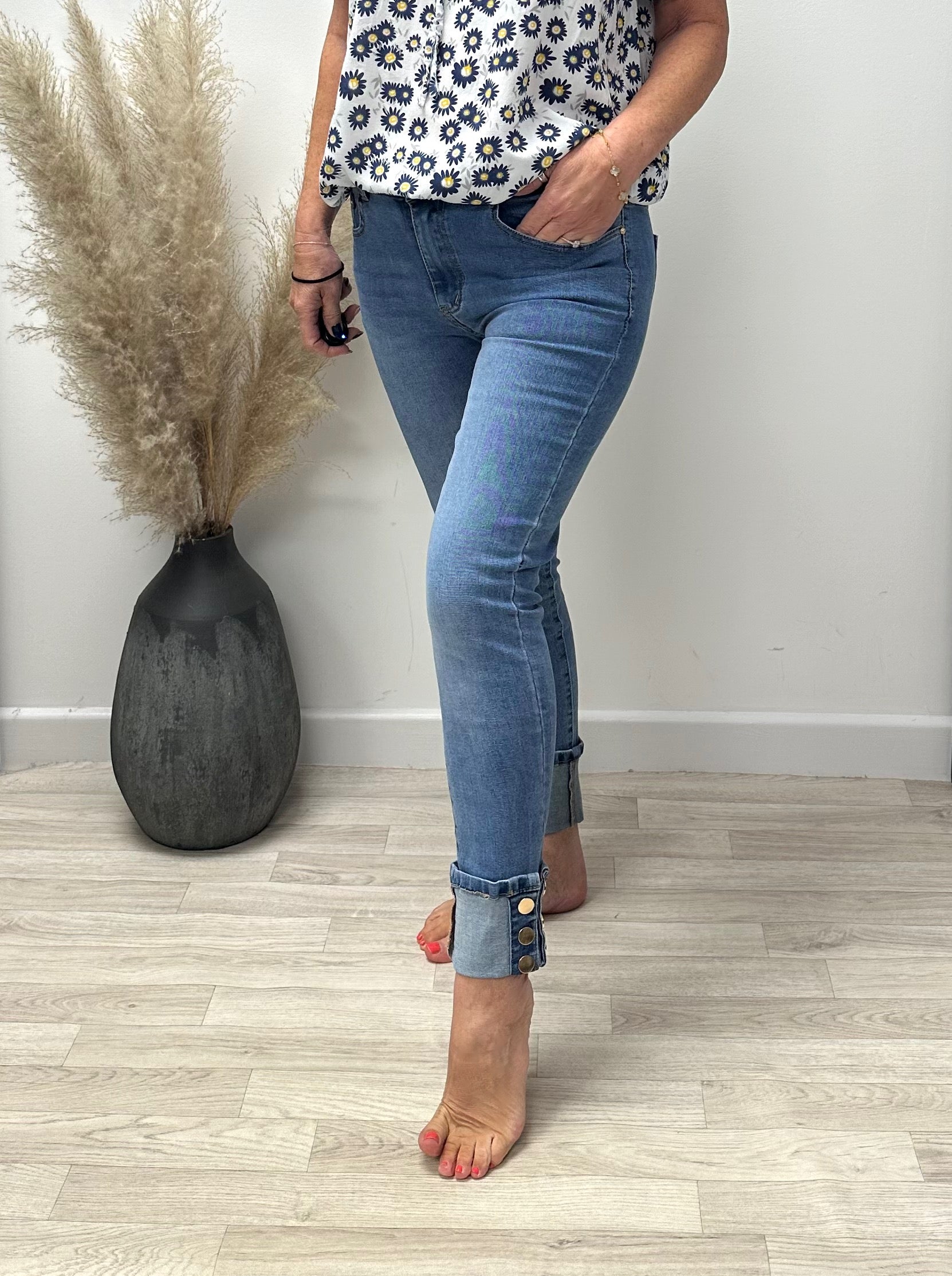 Azaria Wide Cuff Button Detail Retro Jeans 8-16 - Susie's Boutique