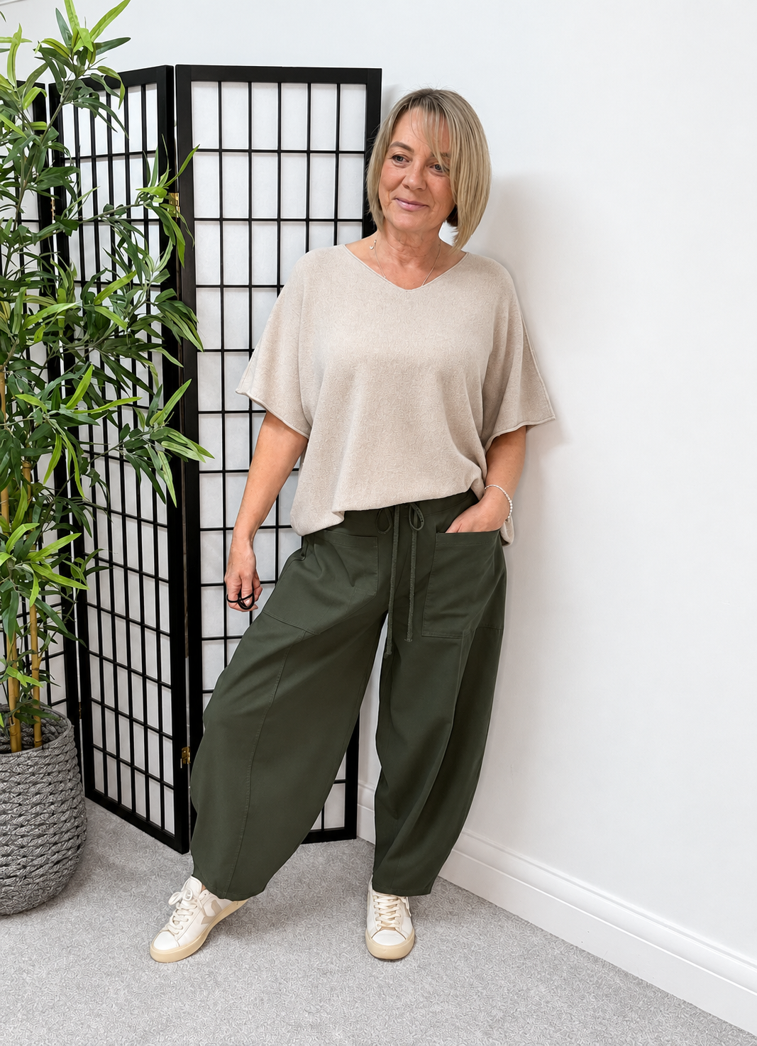 Remi Plain Barrel Trousers – Khaki