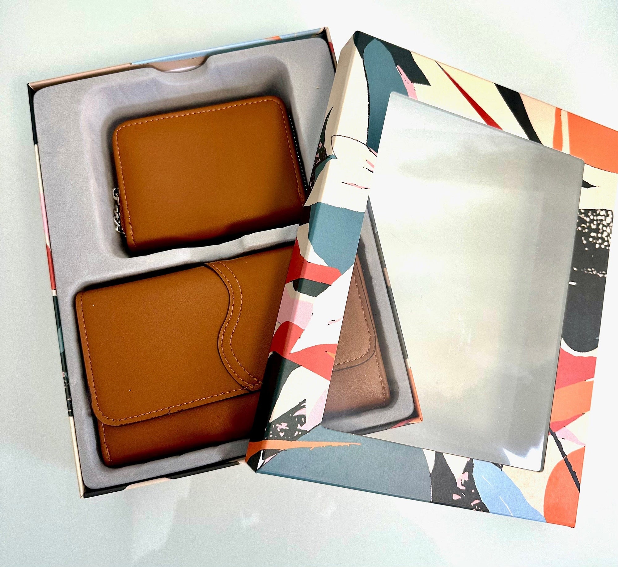 Elle Purse And Coin Purse Gift Set Tan - Gift Boxed NO RETURNS ON SALE ITEMS