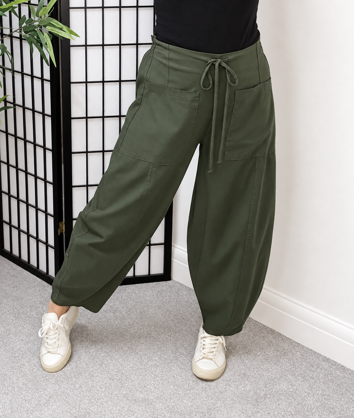 Remi Plain Barrel Trousers – Khaki