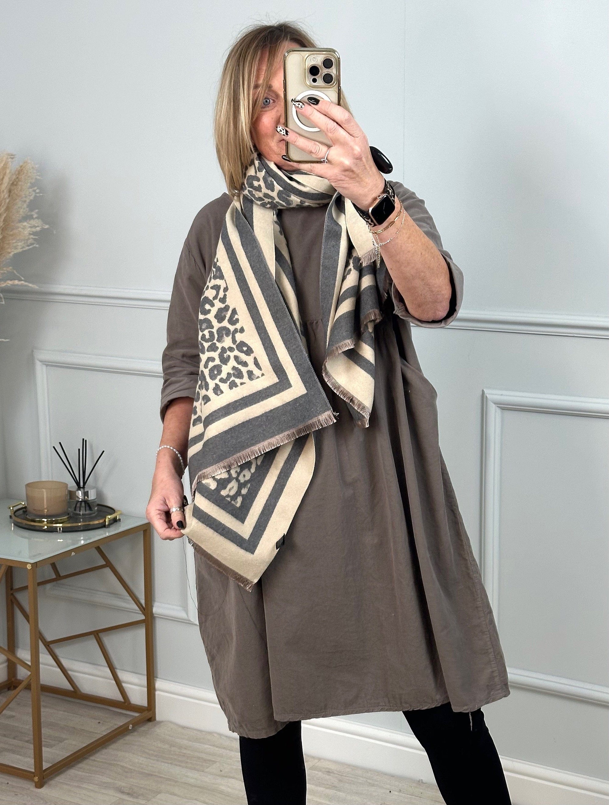 Cashmere mix Leopard Reversible Scarf (5 Colours) - Susie's Boutique