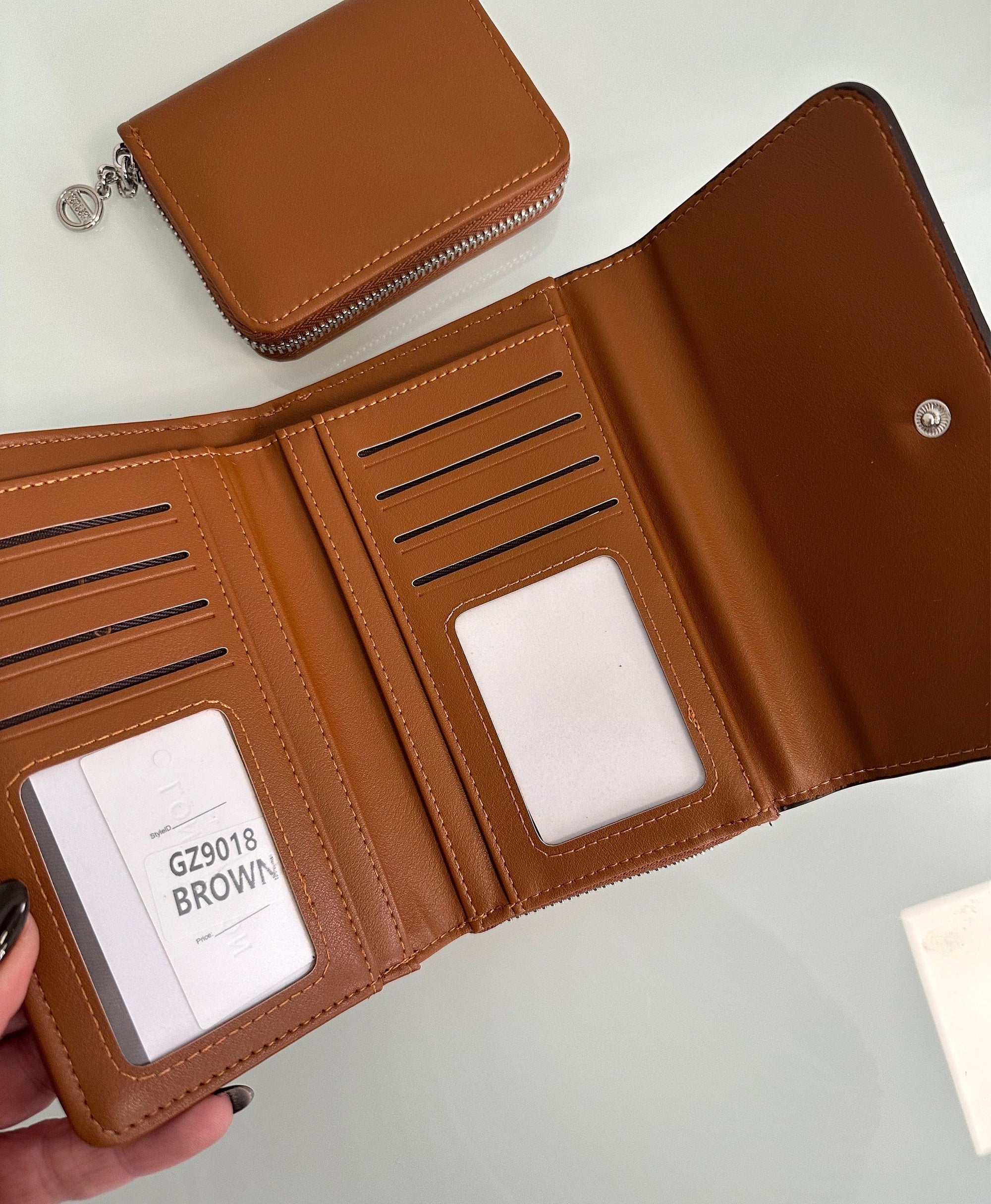 Elle Purse And Coin Purse Gift Set Tan - Gift Boxed NO RETURNS ON SALE ITEMS - Susie's Boutique