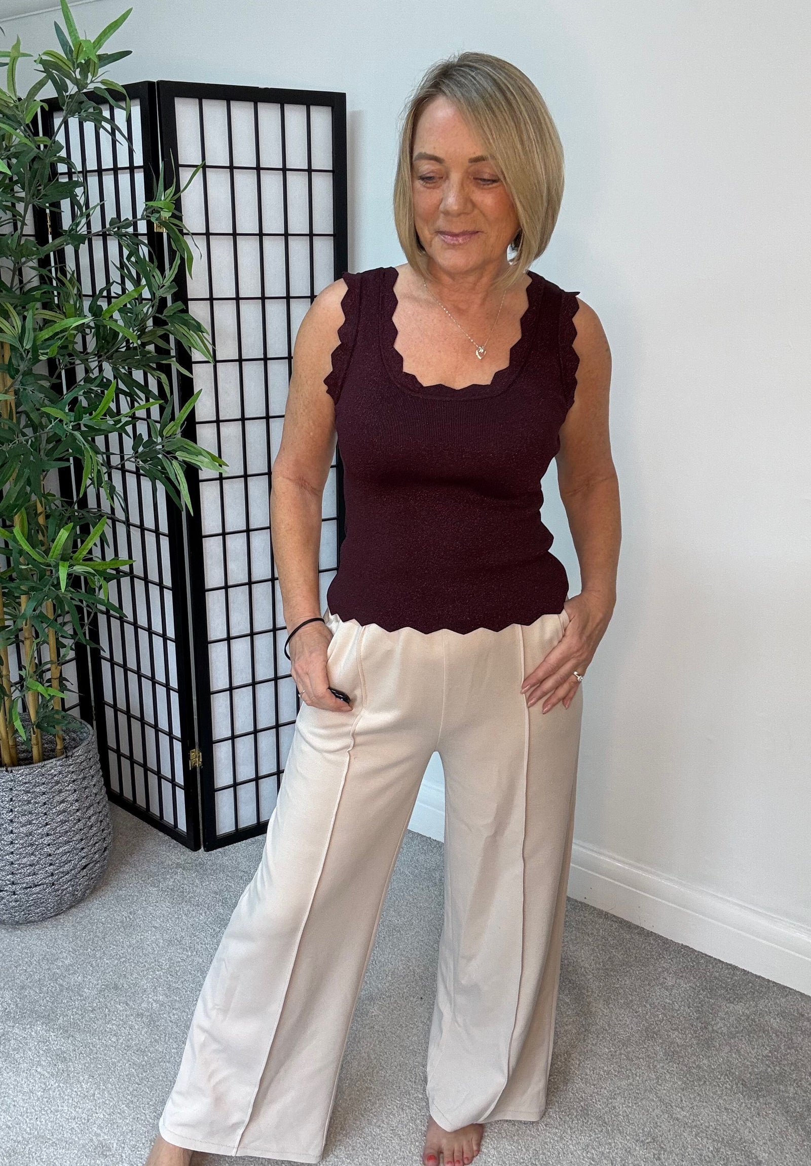 Lurex Scalloped Edge Ribbed Vest Top – Plum