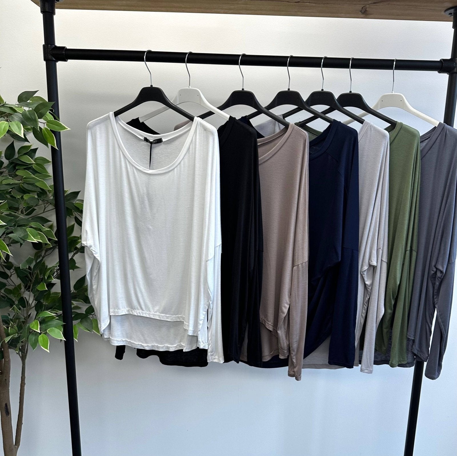 Hallie Scoop Hem Sleeved Top - Slate