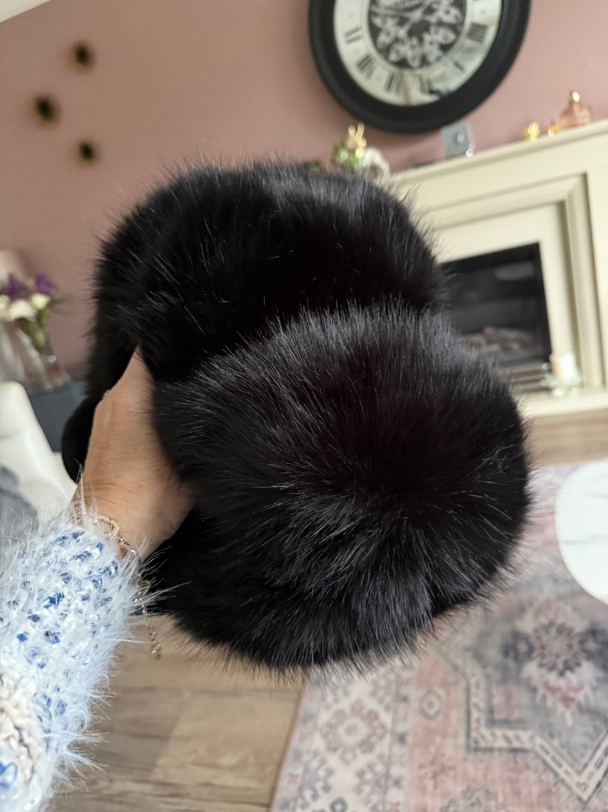 Extreme Fluffy faux Fur Slippers Black full front NO RETURNS ON SALE ITEMS - Susie's Boutique