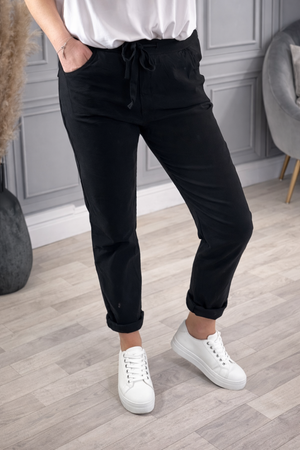 Julia Stretch Magic Trousers 8-22 Black