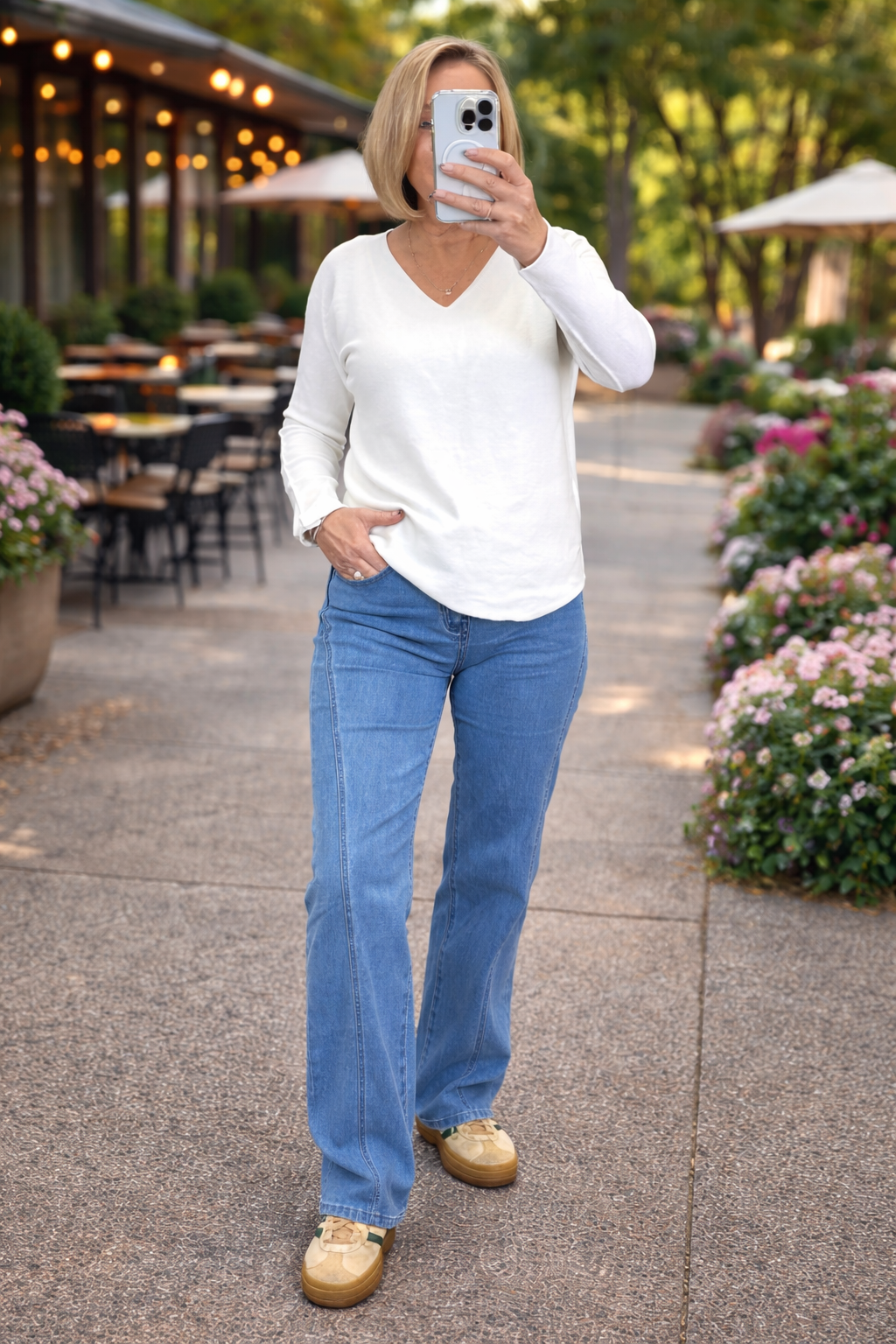 Blake High-Waisted Straight Leg Jeans W/Scuplting Seam