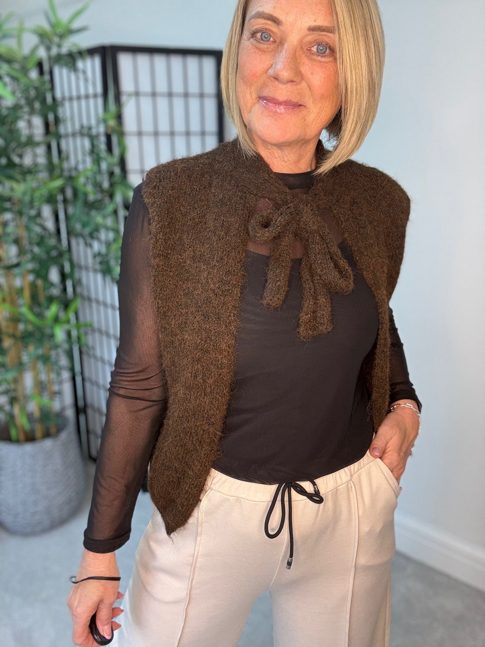 Tie-Neck Knitted Sleeveless Jumper – Sizes 8–14 Chocolate