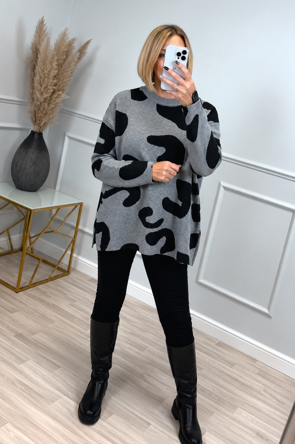 Mila Scribble Print Knitted Jumper – Grey