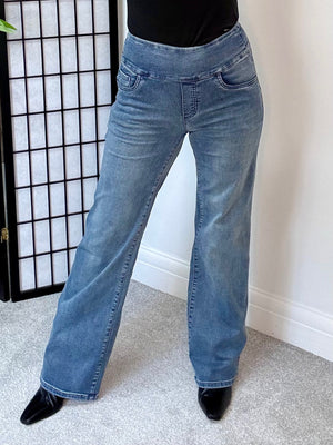 Tocada Straight Leg Pull On Jeans – Mid Wash