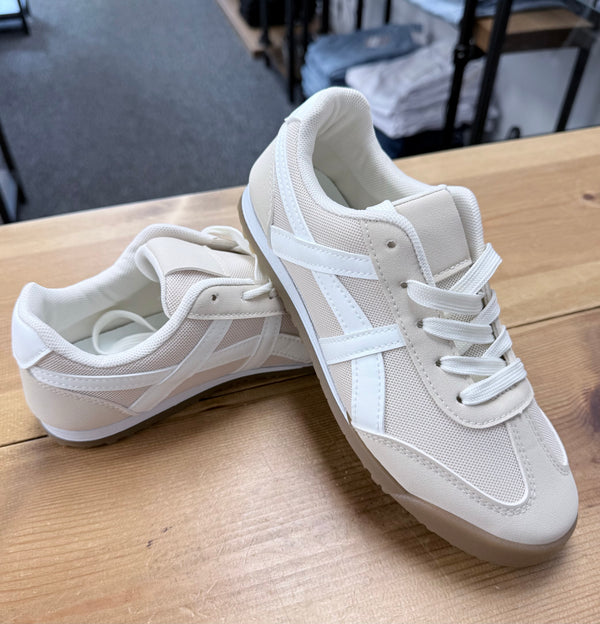 Retro Lace-Up Trainers