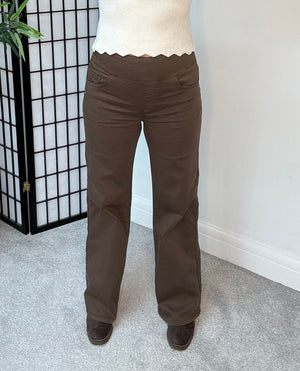 Tocada Straight Leg Pull On Jeans – Chocolate