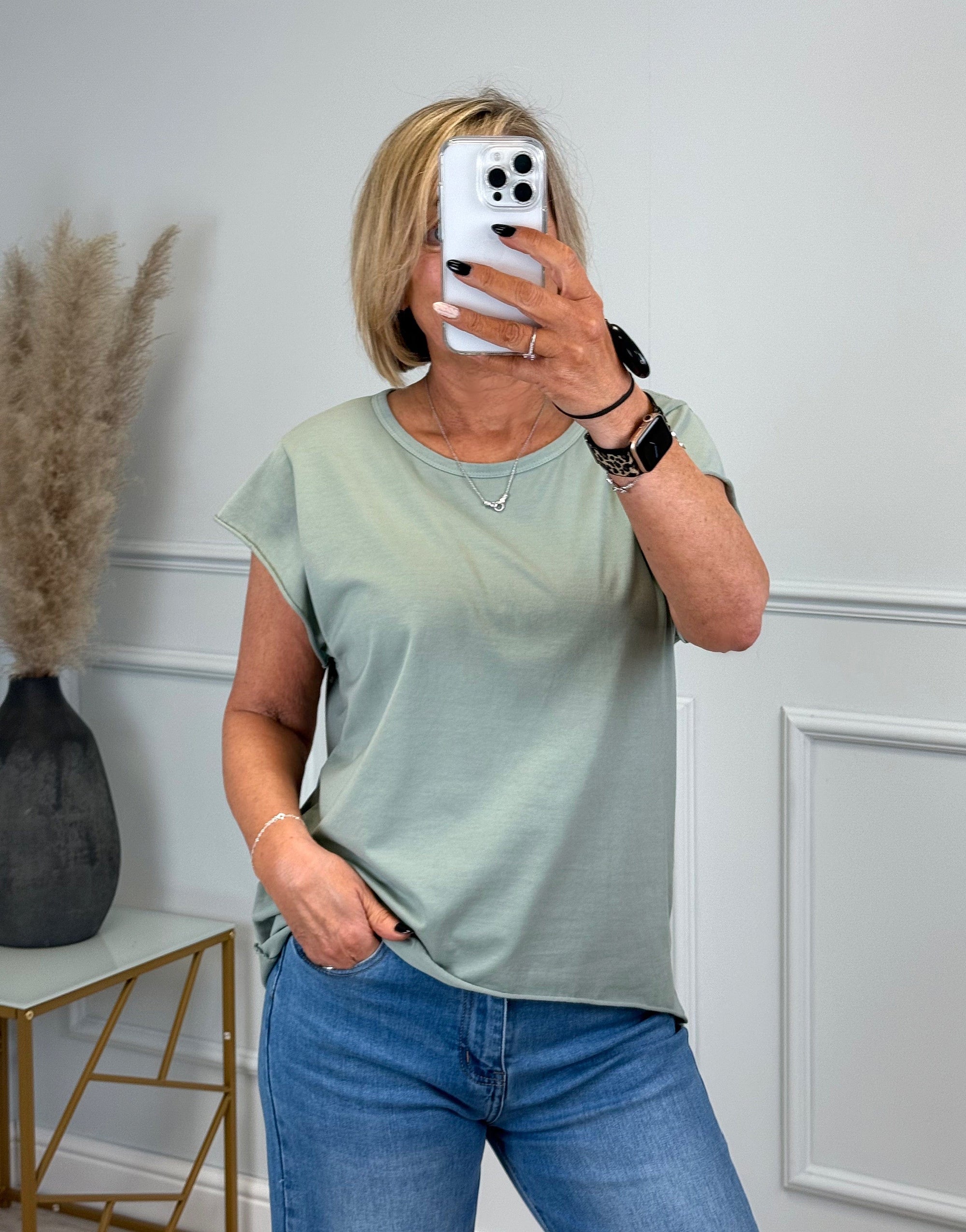 Lottie Dip Hem Essential T-Shirt  8-16 - Susie's Boutique