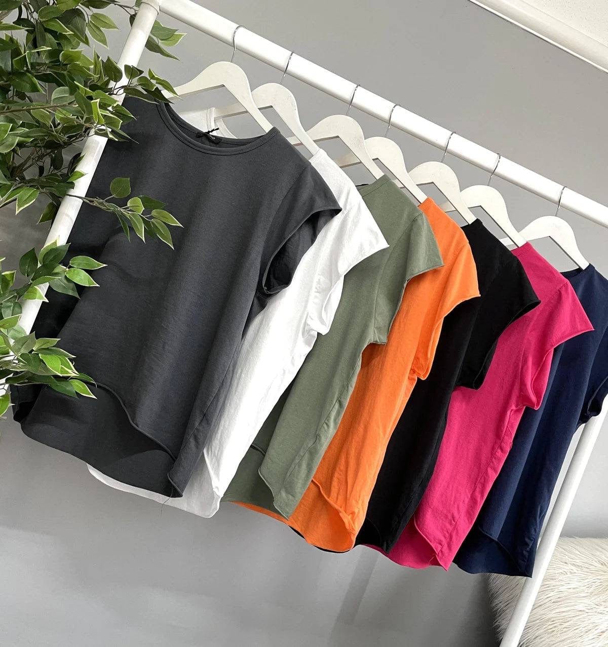 Lottie Dip Hem Essential T-Shirt  8-16 - Susie's Boutique