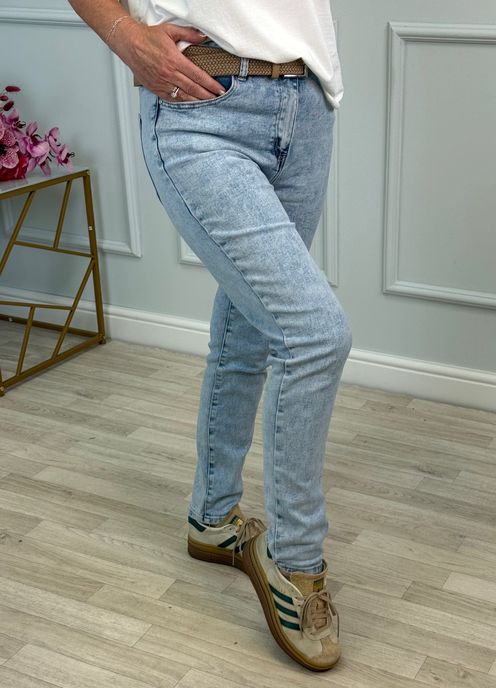 Emily Mom Fit Jeans 10-22 Stonewash