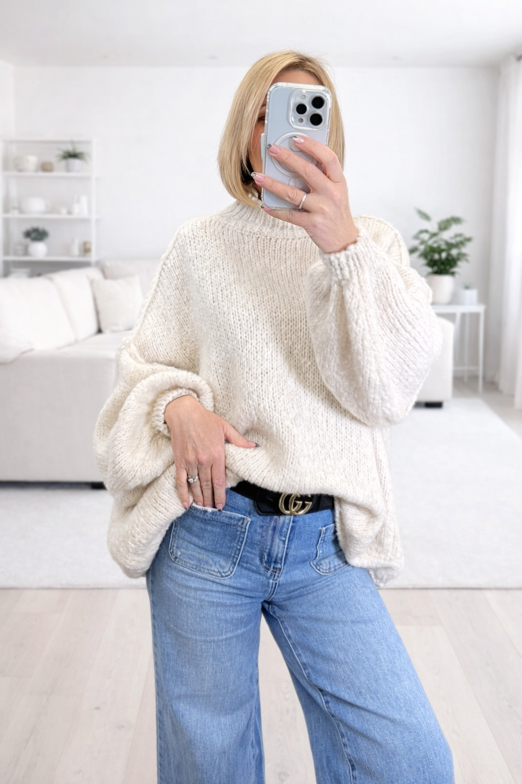 Fallon Oversized Exposed Seam Jumper 10-20 Cream
