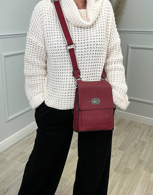 Small Lilly Messenger Crossbody Bag  Wine