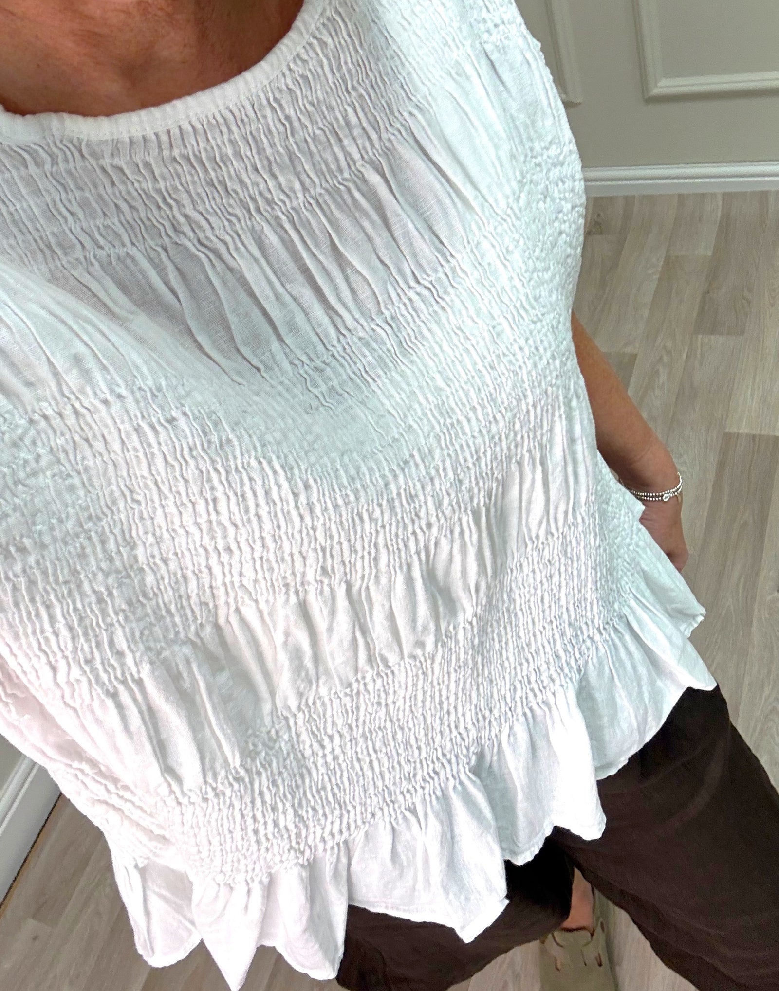 Freya Crinkle Frill Hem Linen Top – White