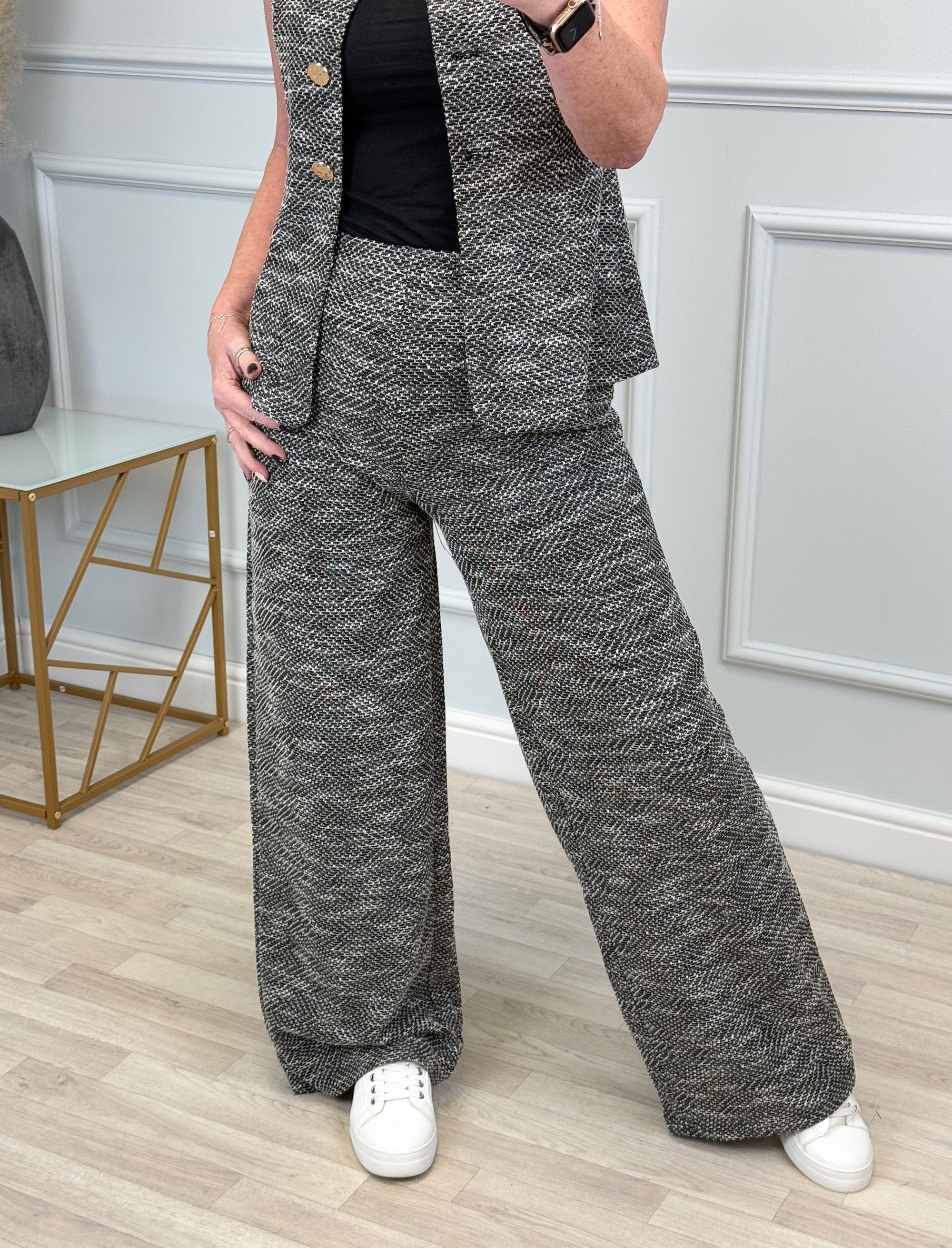Leilani Textured Wide-Leg Trousers 10-14 Black - Susie's Boutique