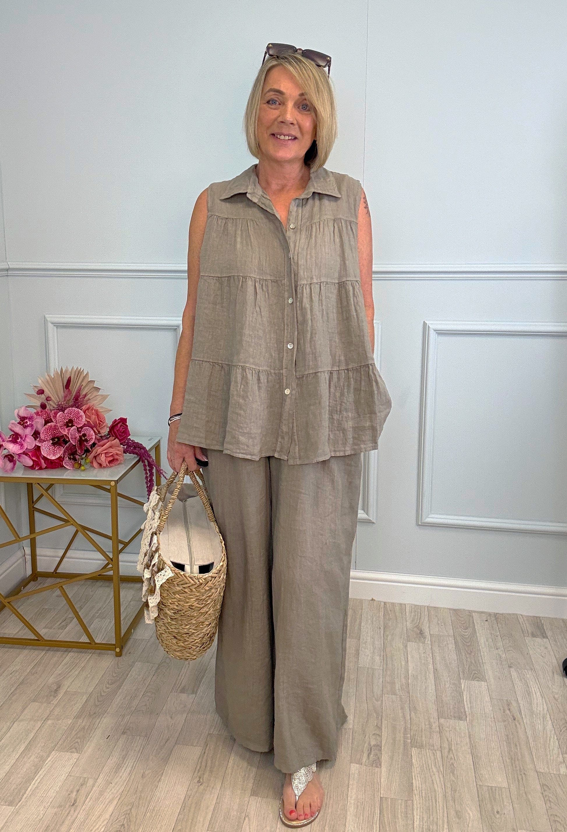 Anya Sleeveless Tiered Linen Shirt 10-20 Mocha