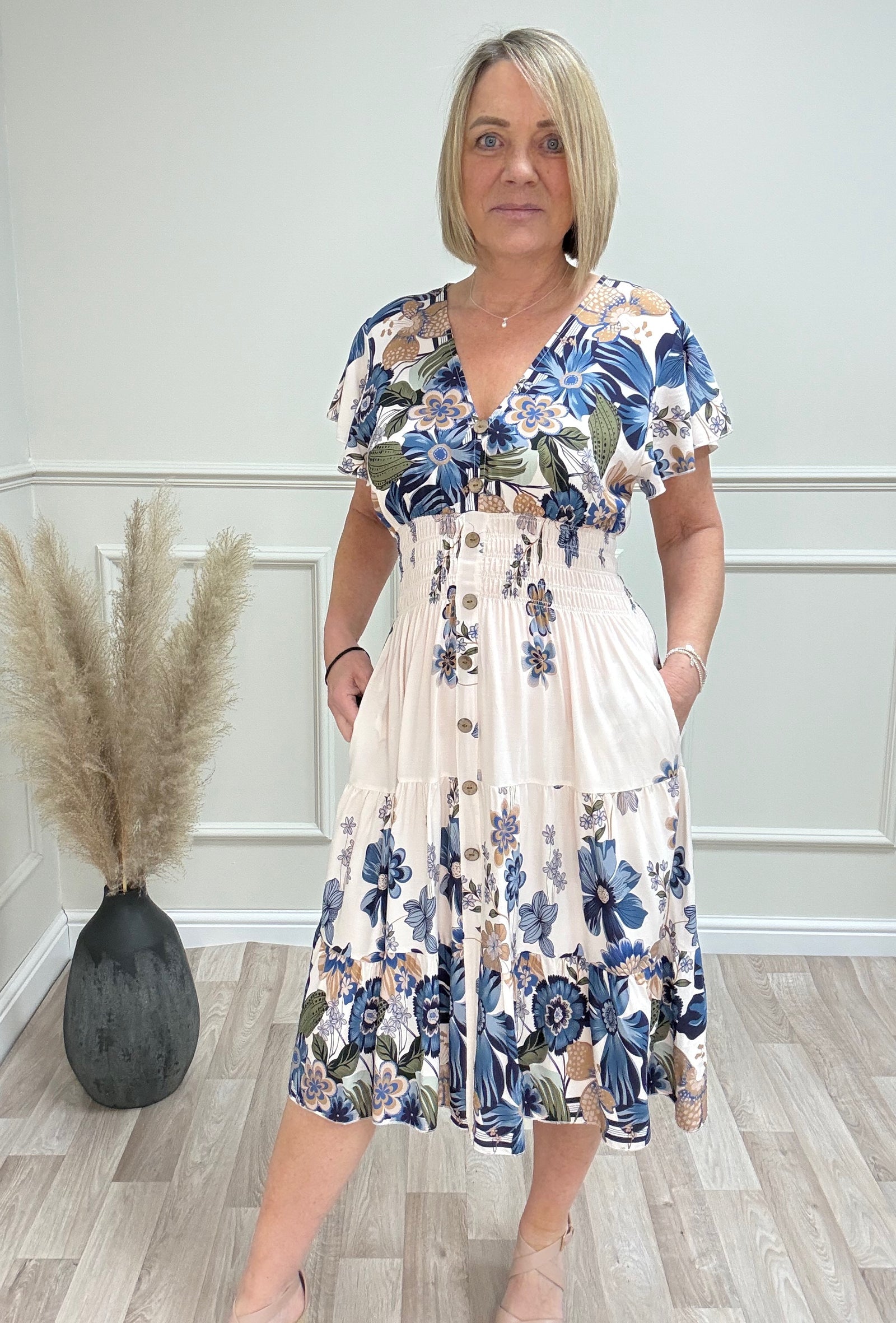 Ellie Vintage Botanical Floral Print Magic V-Neck Midi Dress 8-18