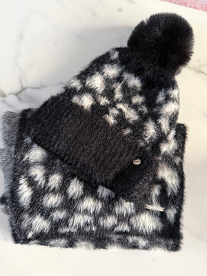 Luxury Leopard Print Hat & Scarf Gift Set – Black/White
