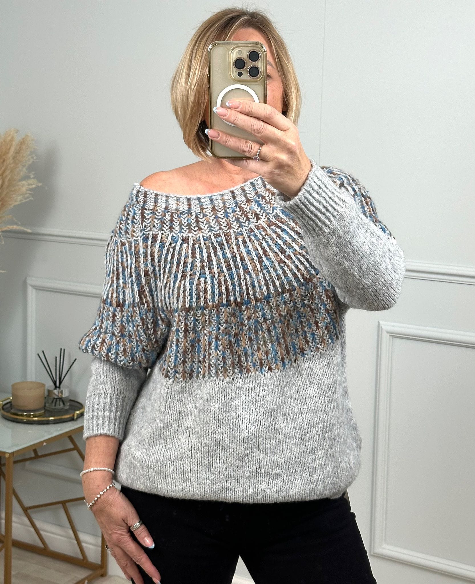 Popcorn sweater boutique shop
