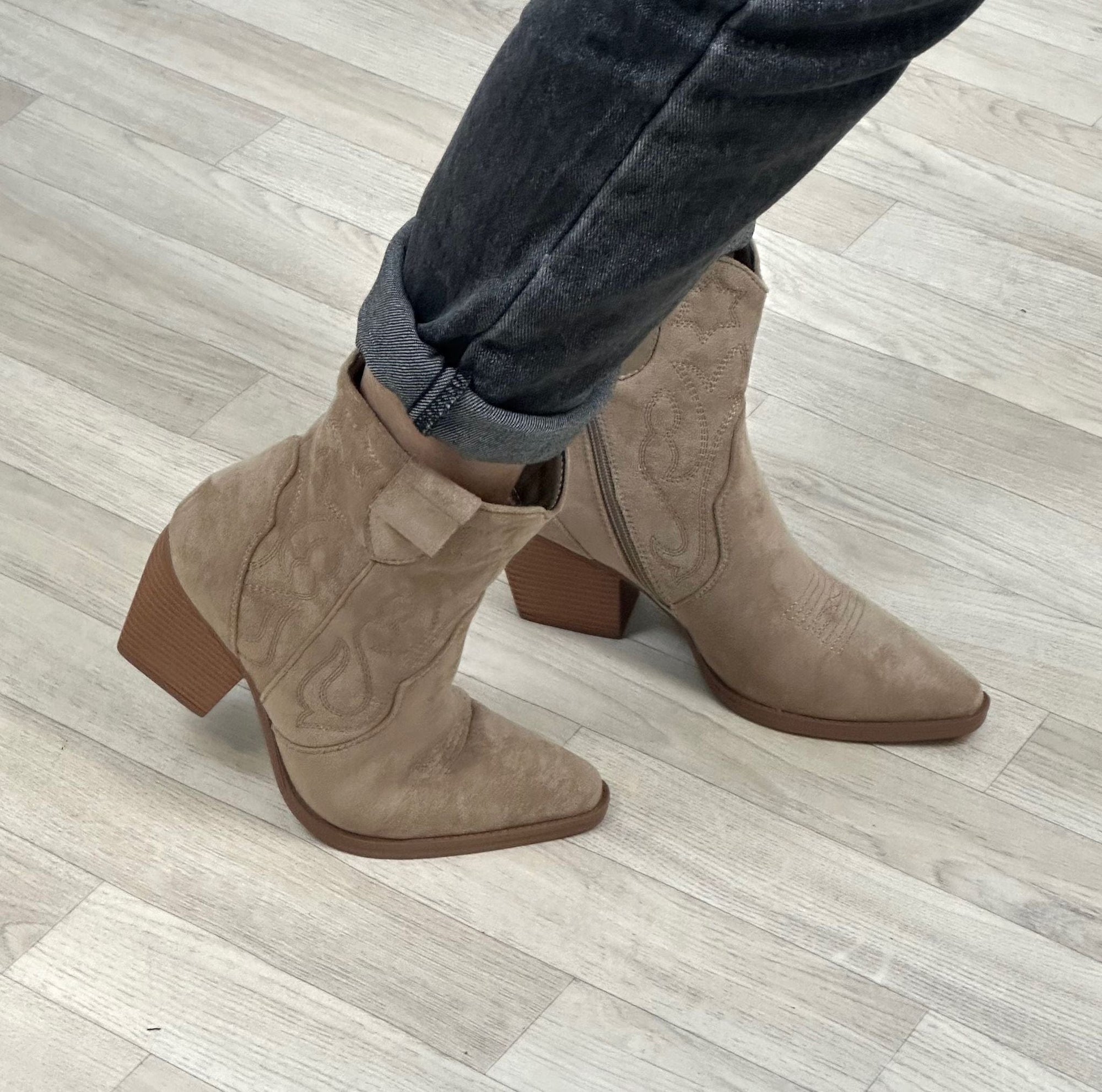 Tallulah Western Cowboy Boots - Susie's Boutique