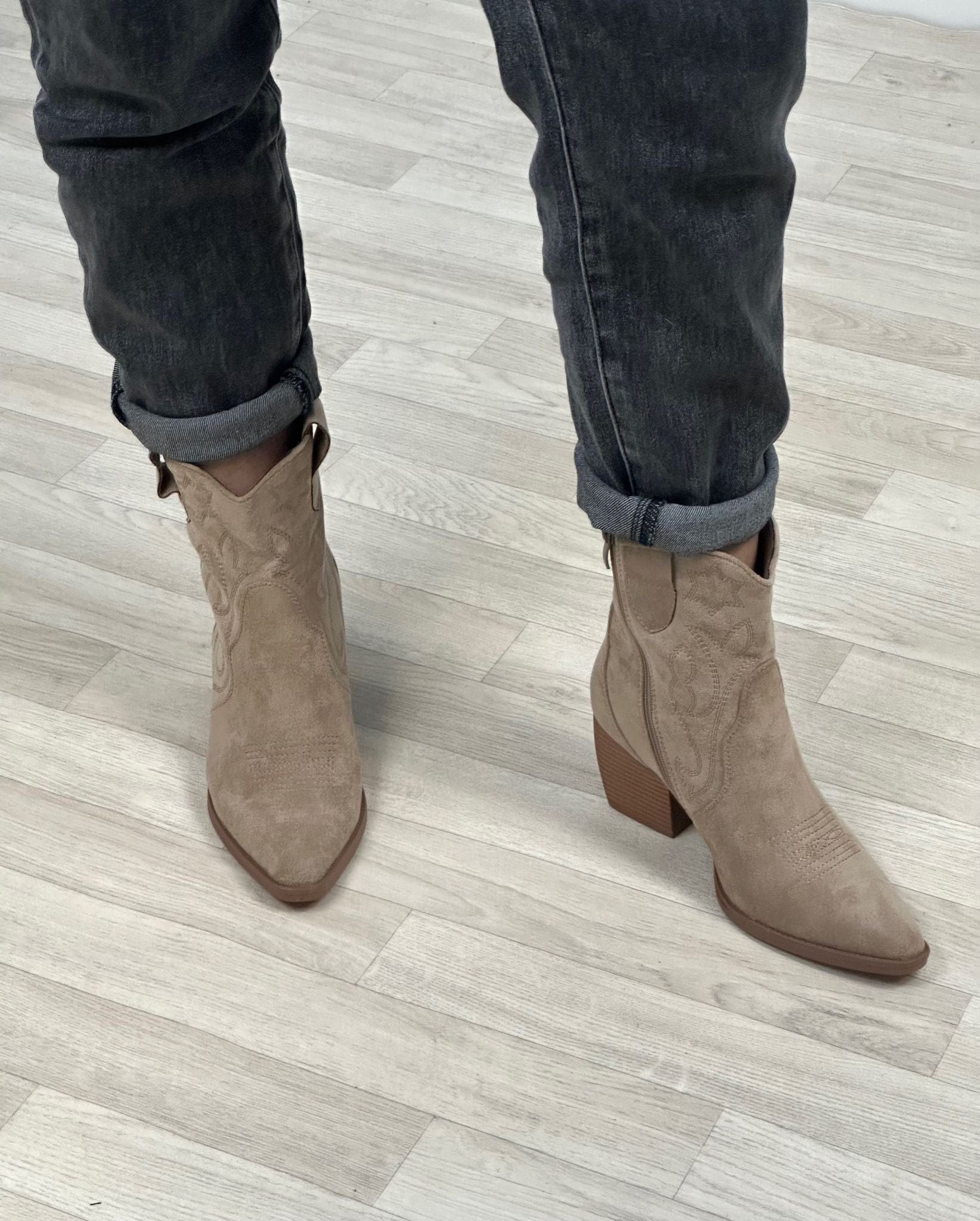 Tallulah Western Cowboy Boots - Susie's Boutique