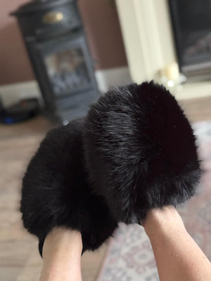 Extreme Fluffy faux Fur Slippers Black full front NO RETURNS ON SALE ITEMS - Susie's Boutique