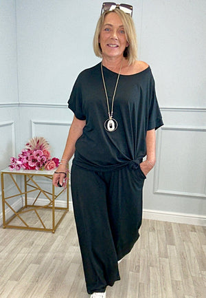 Esra Jersey Lounge Trouser Set with Necklace 10–18 Black - Susie's Boutique - | Women's Fashion Online