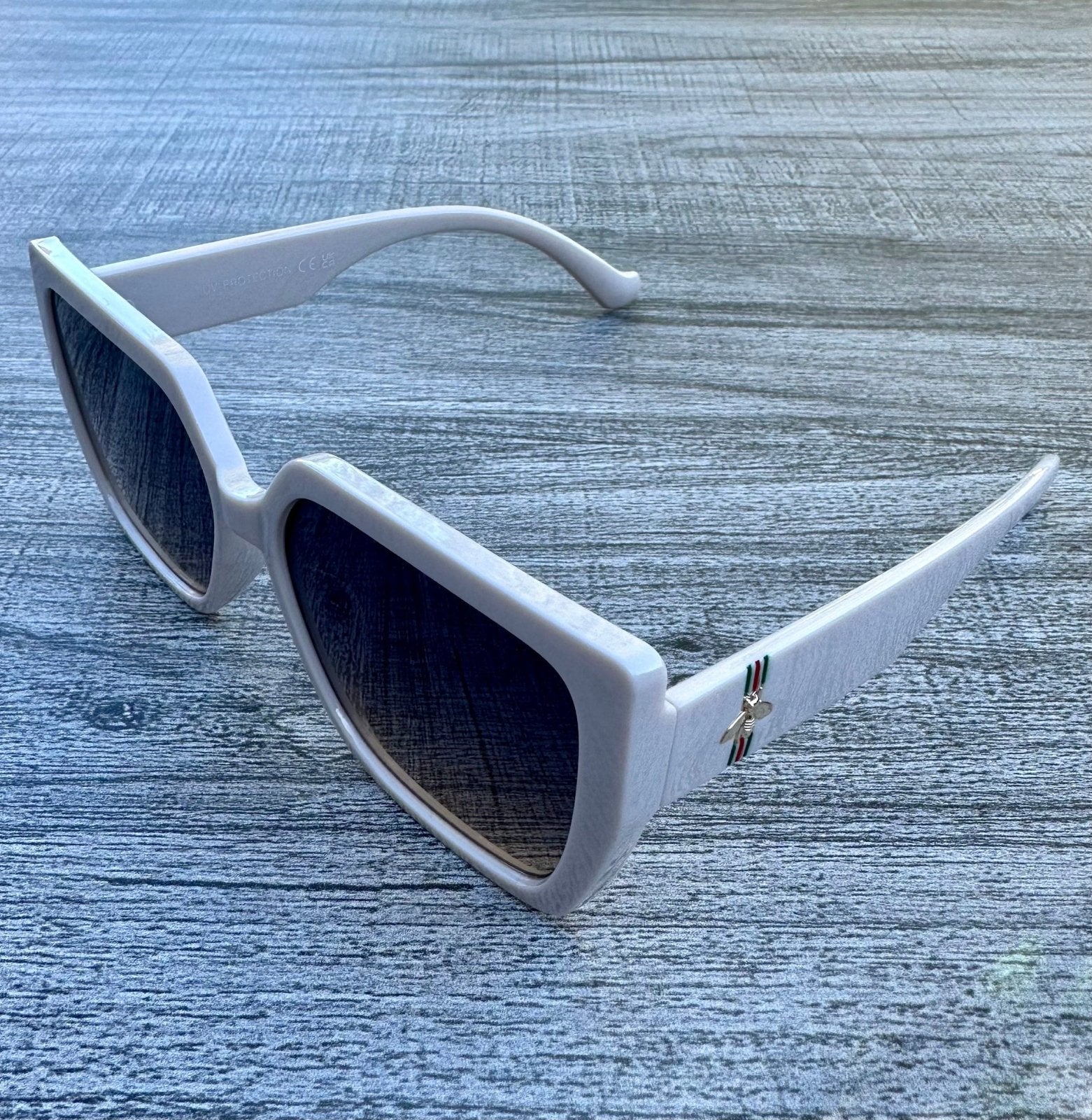 Oversized Square Frame Sunglasses with Bee Emblem - Susie's Boutique - | Women's Fashion Online