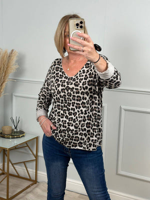 Marlee V-Neck Fine Knit Leopard Top 8-16 NO RETURNS ON SALE ITEMS