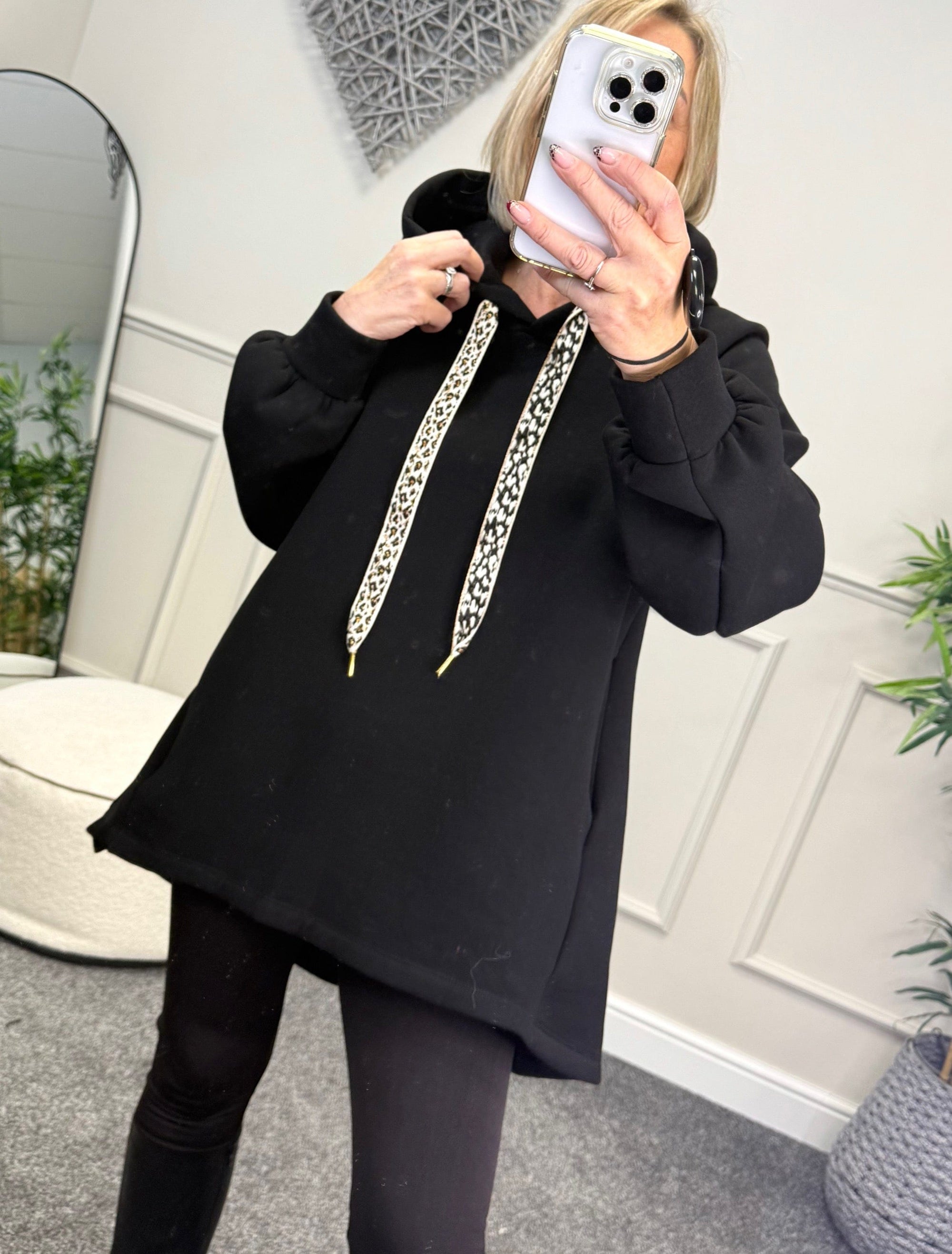 Julie Oversized Fleece Hoodie 10-18 Black - Susie's Boutique