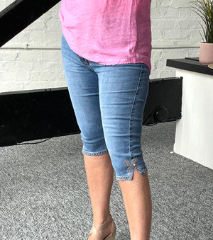 G Smack bow side 3/4 Jeans 18-22 NO RETURNS ON SALE ITEMS - Susie's Boutique