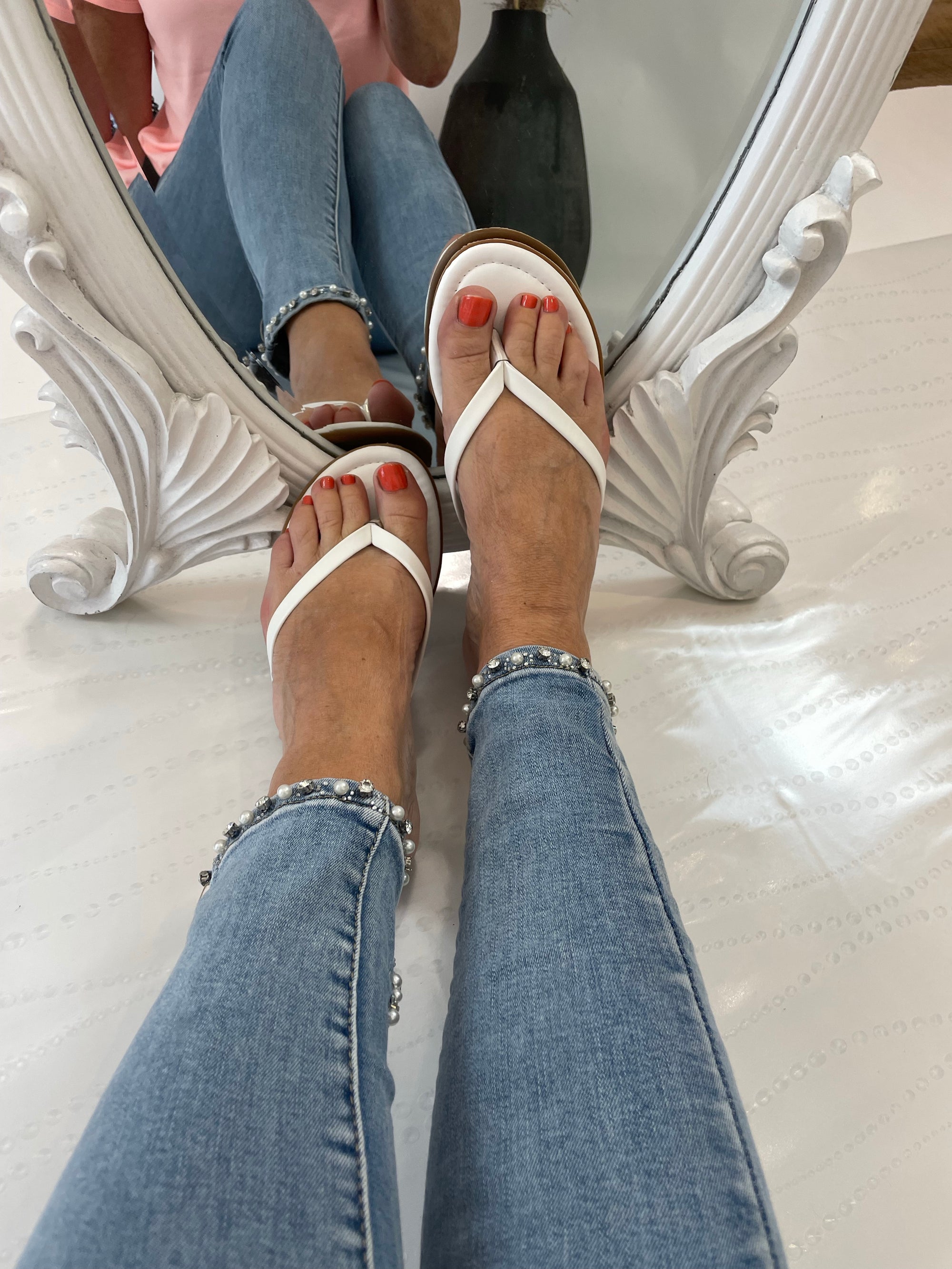 Toe Post Sandal NO RETURNS ON SALE ITEMS - Susie's Boutique